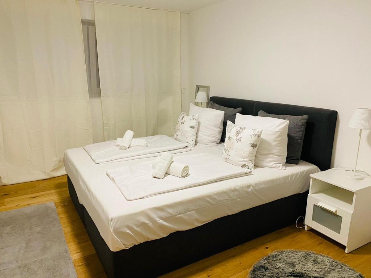 City West Studios Щутгарт Екстериор снимка