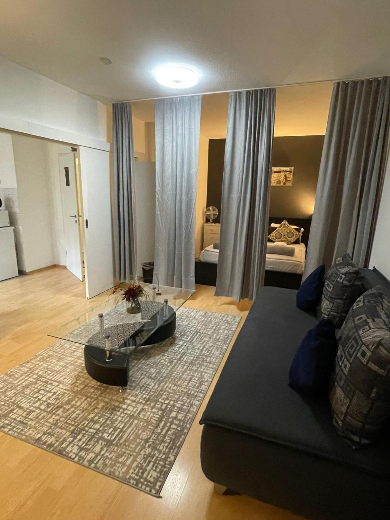 City West Studios Щутгарт Екстериор снимка